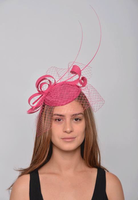 Headdress Celine. Sinamay in Fuschia