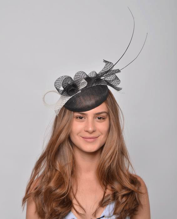 Headdress Veronica. Sinamay Black and White