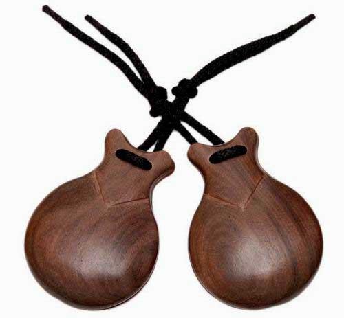 Clases de castañuelas: castañuelas de madera