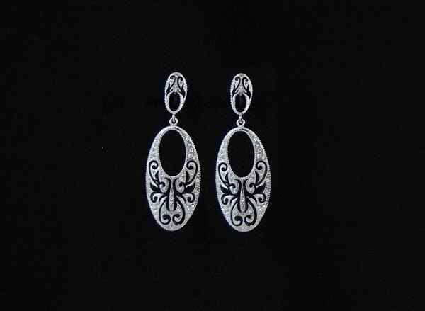 Boucles d´oreilles en rhodium pour mariée avec des cristaux de Swarovski ref. 51210