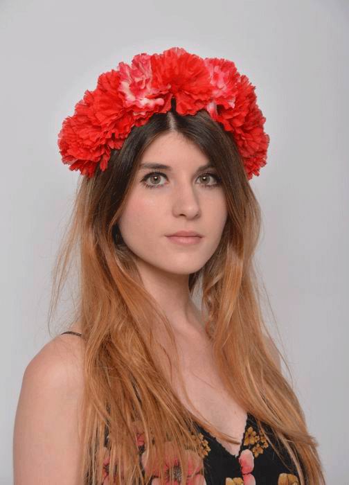 Diadema Frida. Claveles Rojos