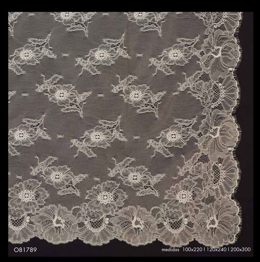 Mantilla española Blanca. ref.O81789BCO. Medidas: 120x240 cm