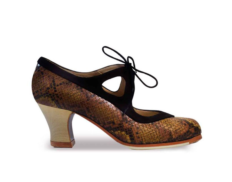 Zapato Flamenco Begoña Cervera. Candor