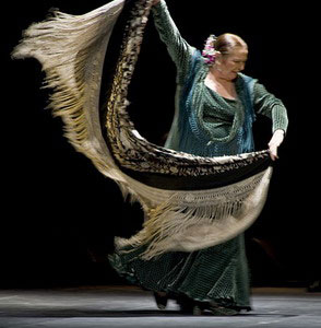 La bailaora y decana de las maestras sevillanas del baile flamenco, Matilde Coral, está feliz gracias al reconocimiento absoluto que el mundo del flamenco tiene ahora mismo en España, ya que el flamenco para ella es su vida.