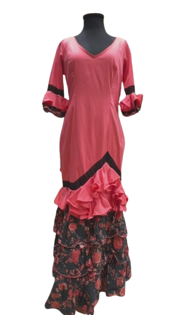 T 42. Flamenco Dresses on Offer. Mod. Tanguillo. Size 42